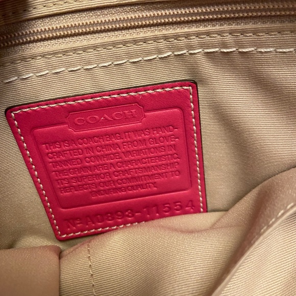 NWOT Coach Fuchsia Pink leather Coach Madeline (11554) scarf & dust cover - Picture 3 of 12